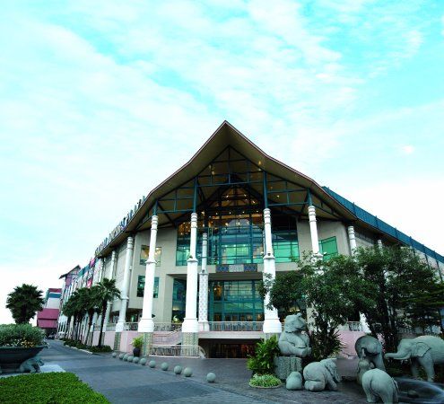 Central Plaza Chiang Mai Airport